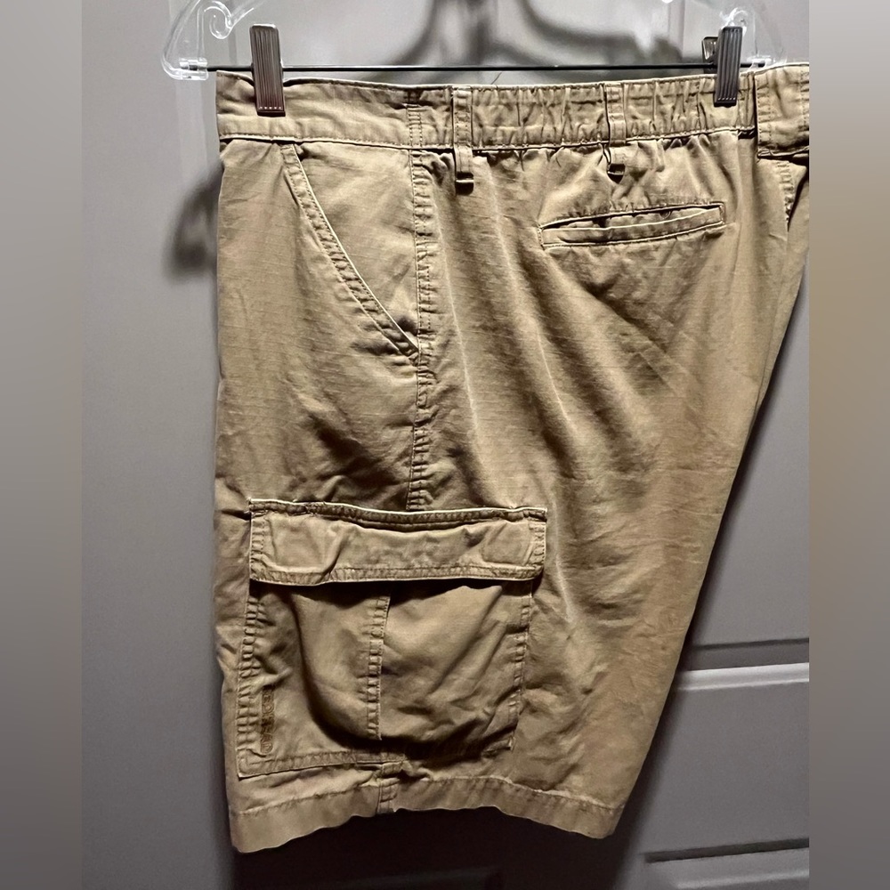 Men’s Redhead cargo shorts. Size 42 waist.3 colors to chose from. - Picture 4 of 5
